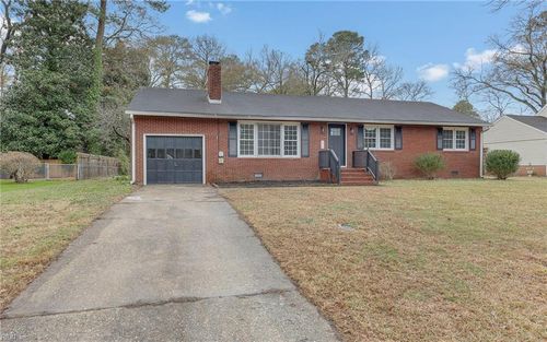 5513 Greenefield Dr S, Portsmouth, VA, 23703-3832 | Card Image