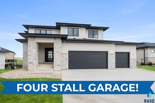 6604 E Hawker Cir Circle, Sioux Falls, SD, 57110 | Card Image