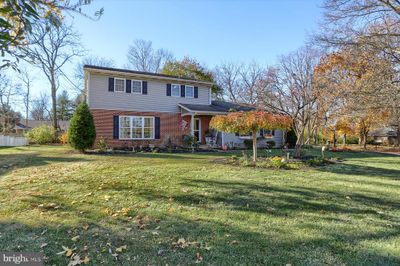 1008 Acre Drive, House other with 4 bedrooms, 2 bathrooms and null parking in CARLISLE PA | Image 2