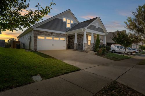 1988 Stonewater Dr, Hermitage, TN, 37076-3598 | Card Image