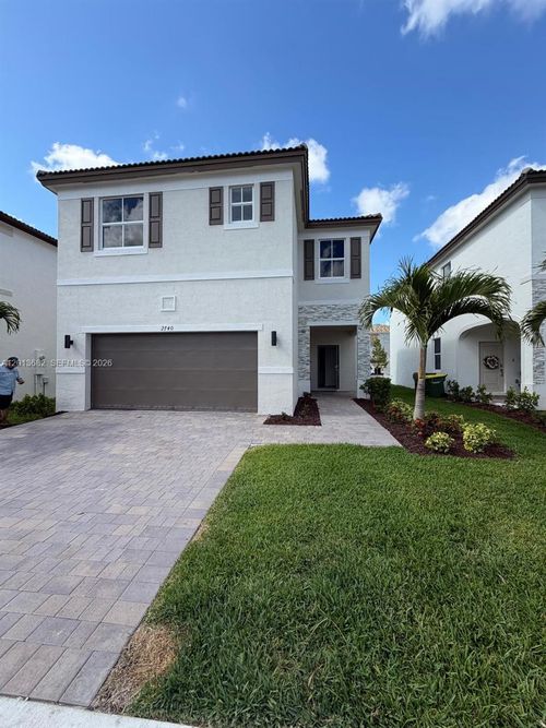 2740-2740 Se 24th Ct, Homestead, FL, 33035-2082 | Card Image