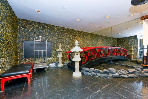 apt-9e-102 66th Rd, Forest Hills, NY, 11375-7610 | Card Image
