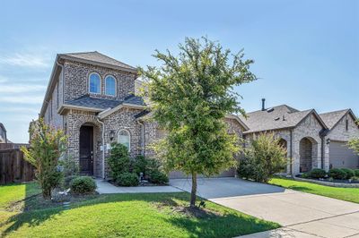 View of front of property with a front lawn | Image 2