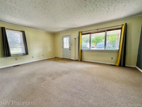 4475 Fairway Dr, Fort Gratiot, MI, 48059-3913 | Card Image
