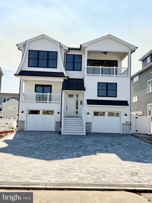 352 N N 5th Street, SURF CITY, NJ, 08008 | Card Image