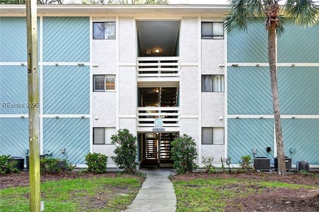 APT-17L - 45 Folly Field Rd, Condo with 2 bedrooms, 2 bathrooms and null parking in Hilton Head Island SC | Image 6