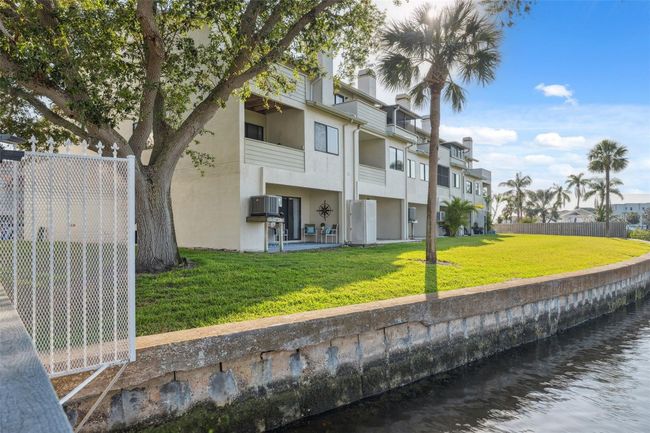2387 - 2387 Hanover Dr, Townhouse with 3 bedrooms, 3 bathrooms and null parking in DUNEDIN FL | Image 60