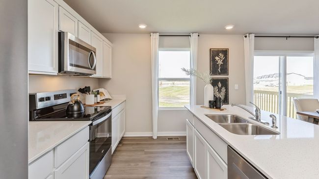 2717 Prairielight Dr, House other with 4 bedrooms, 3 bathrooms and null parking in Hiawatha IA | Image 7