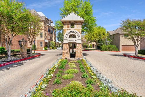 4041 Winsor Dr, Farmers Branch, TX, 75244-8113 | Card Image