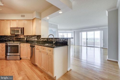 apt-1411-3101 N Hampton Dr, ALEXANDRIA, VA, 22302-1533 | Card Image