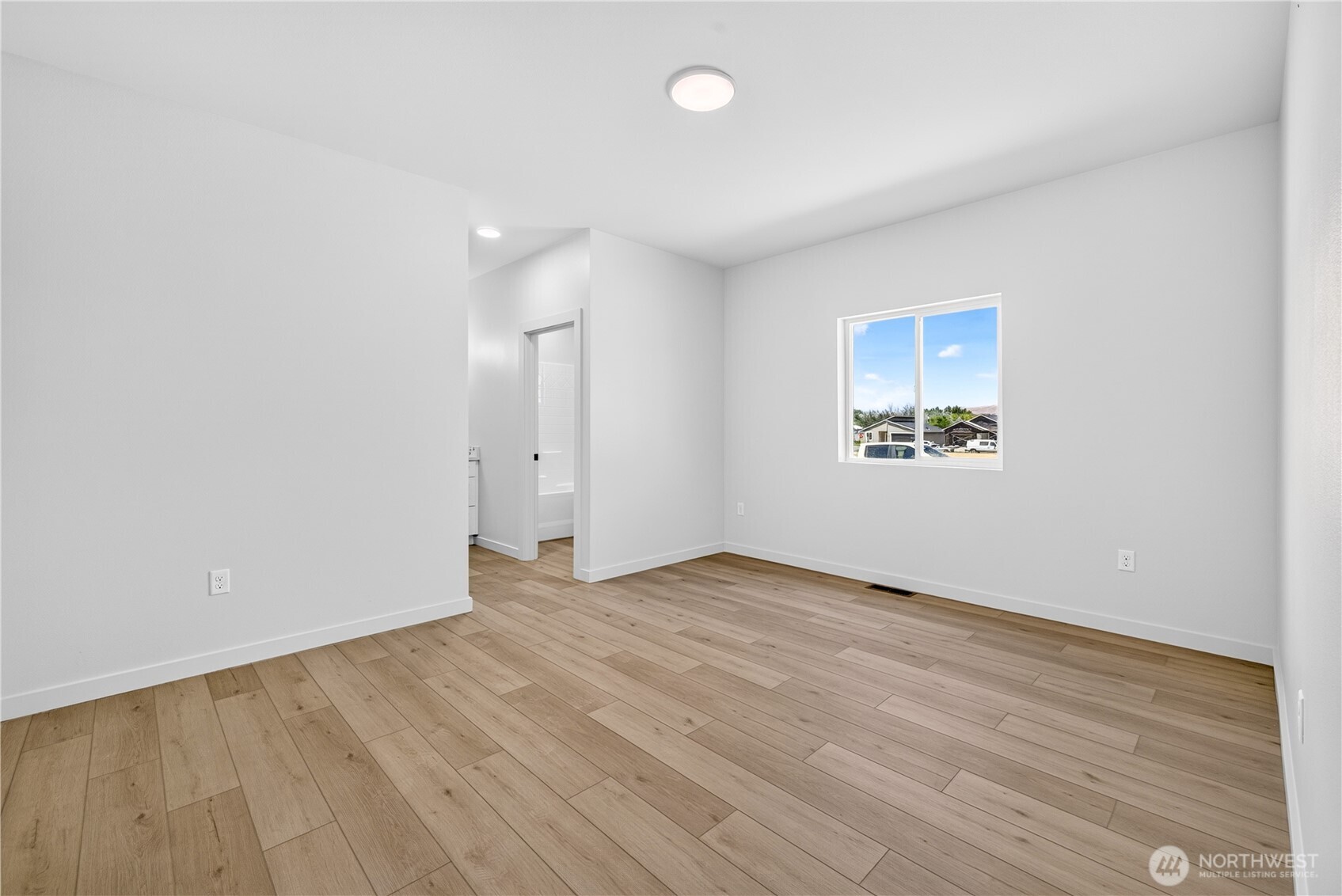 Residential in Sunnyside 5