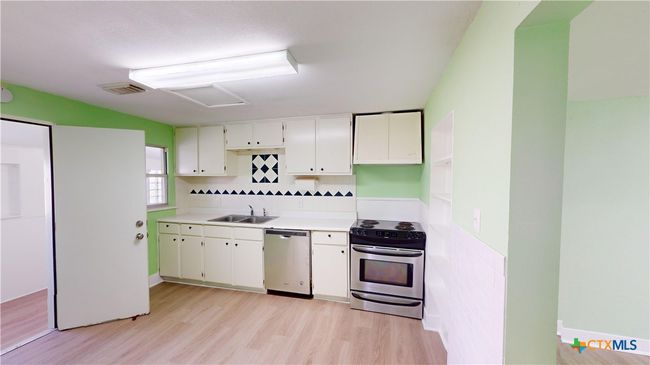 312 W Jefferson Avenue, House other with 4 bedrooms, 2 bathrooms and null parking in Port O'Connor TX | Image 12