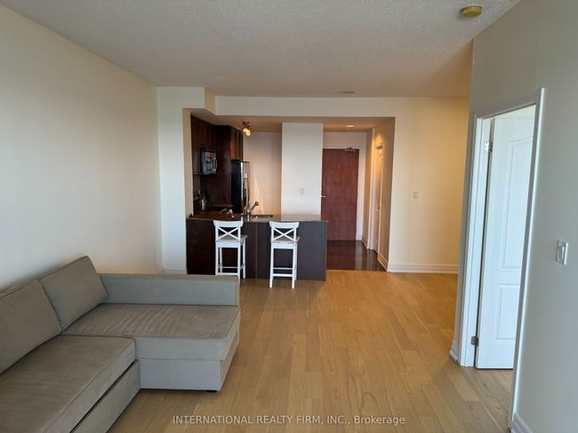 504 - 699 Aberdeen Blvd, Condo with 1 bedrooms, 1 bathrooms and 1 parking in Midland ON | Image 7