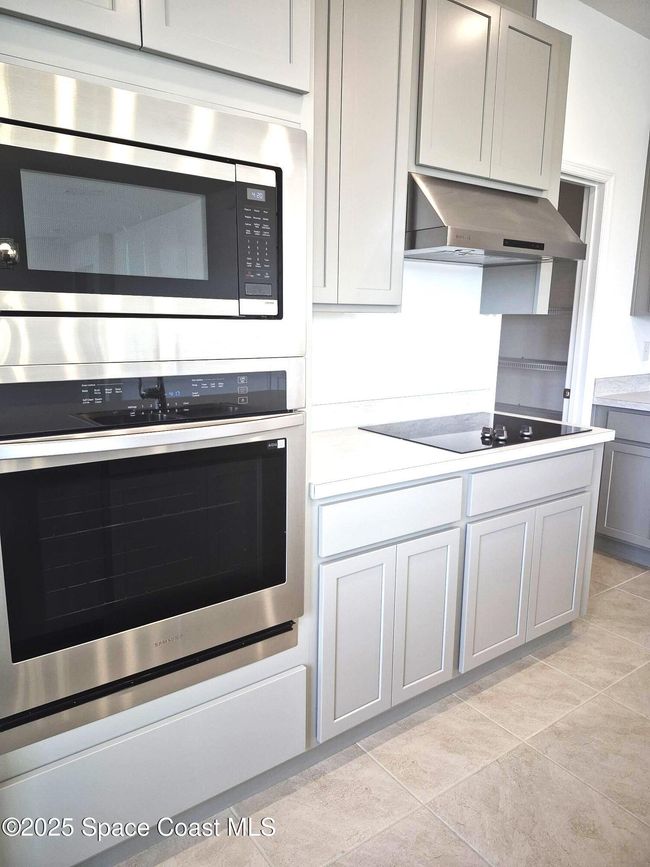 1125 Canfield Cir Se, House other with 3 bedrooms, 2 bathrooms and null parking in Palm Bay FL | Image 6