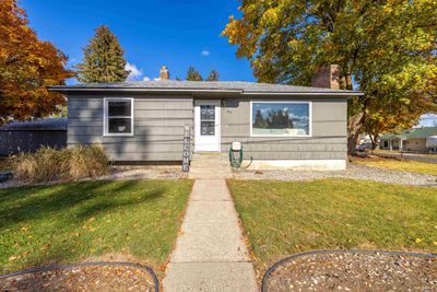 308 W Central Ave, Home with 3 bedrooms, 1 bathrooms and null parking in Spokane WA | Image 1