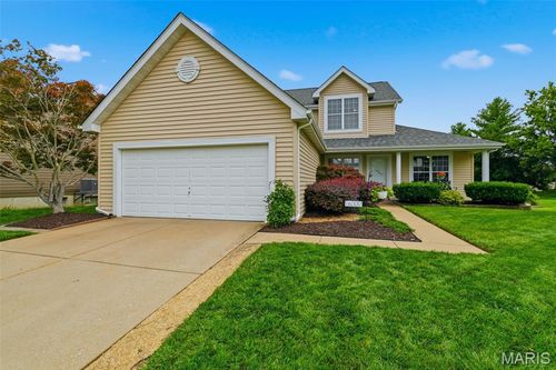16337 Hampden Pl, Florissant, MO, 63034-3393 | Card Image