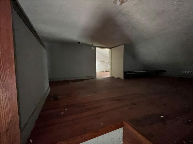 attic/storage | Image 36