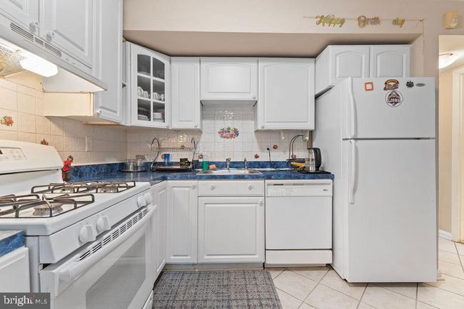 10805 Violet Ct, Townhouse with 3 bedrooms, 2 bathrooms and null parking in MANASSAS VA | Image 12
