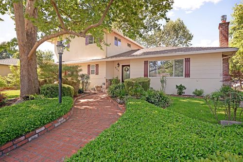 845 Linden Ln, Davis, CA, 95616-1712 | Card Image