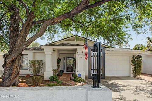 601 W Fellars Dr, Phoenix, AZ, 85023-3562 | Card Image