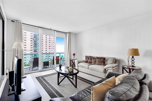 apt-8c-3901 S Ocean Dr, Hollywood, FL, 33019-3022 | Card Image