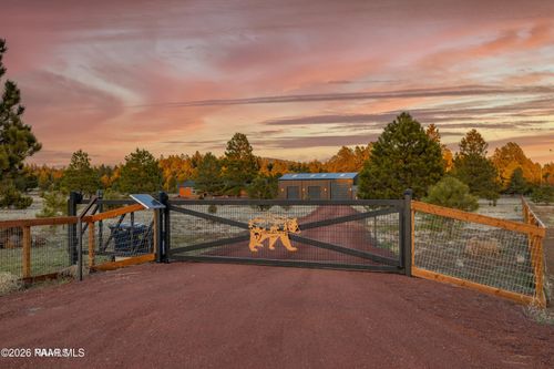 1150 N Three Bears Loop, Parks, AZ, 86018 | Card Image