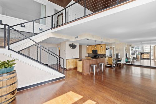 apt-2300-555 Church St, Nashville, TN, 37219-2330 | Card Image