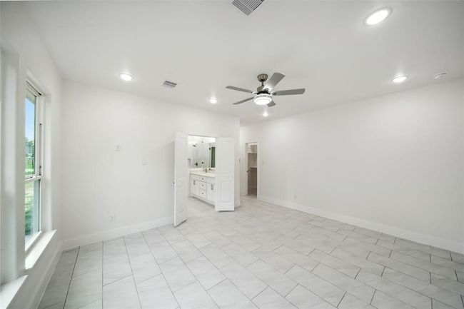 702 Azalea St, House other with 4 bedrooms, 2 bathrooms and 2 parking in Prairie View TX | Image 17