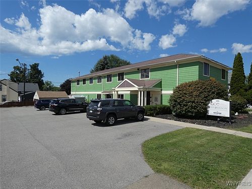 131 Orchard Park Rd, West Seneca, NY, 14224-2615 | Card Image