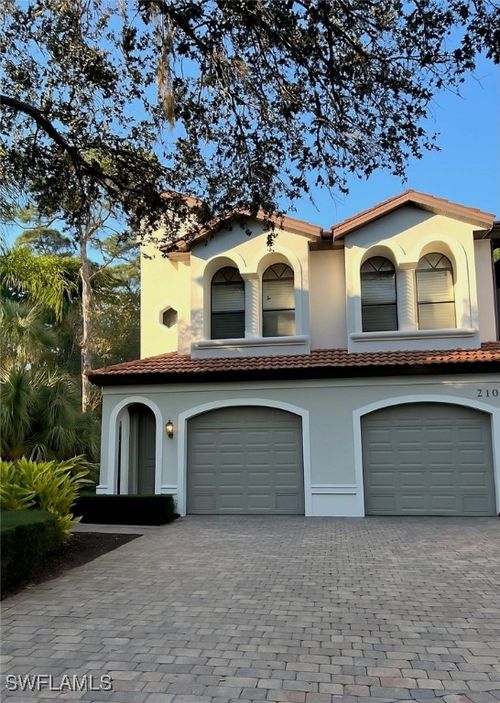 apt-201-27024 Adriana Cir, BONITA SPRINGS, FL, 34135-6576 | Card Image