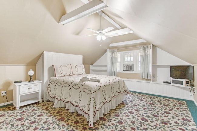 43-web-or-mls-225-van-buren-st | Image 43