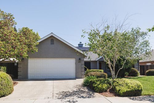 827 Coit Tower Way, Chico, CA, 95928-9412 | Card Image