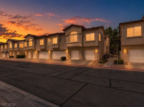 204-4920 Black Bear Rd, Las Vegas, NV, 89149-7707 | Card Image
