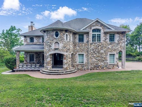 25 Old Jacksonville Rd, Towaco, NJ, 07082-1013 | Card Image