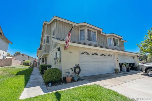 2323 Manzana Way, San Diego, CA, 92139-1448 | Card Image