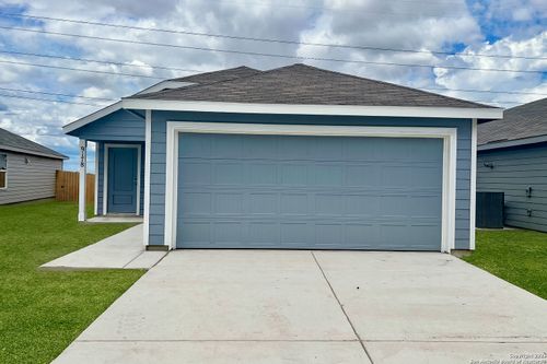 9178 Colonel Trail, Seguin, TX, 78155 | Card Image