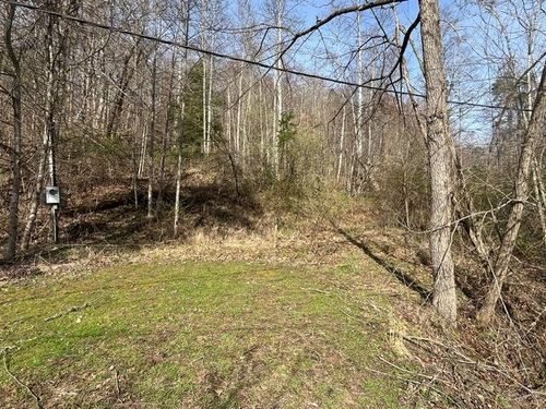 326 Earl Crisp Rd, Sandy Hook, KY, 41171-8938 | Card Image