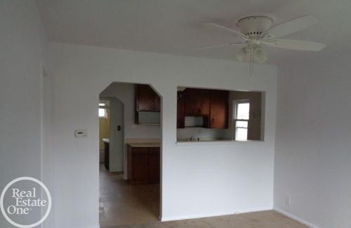 22790 Rein Ave, Eastpointe, MI, 48021-1738 | Card Image