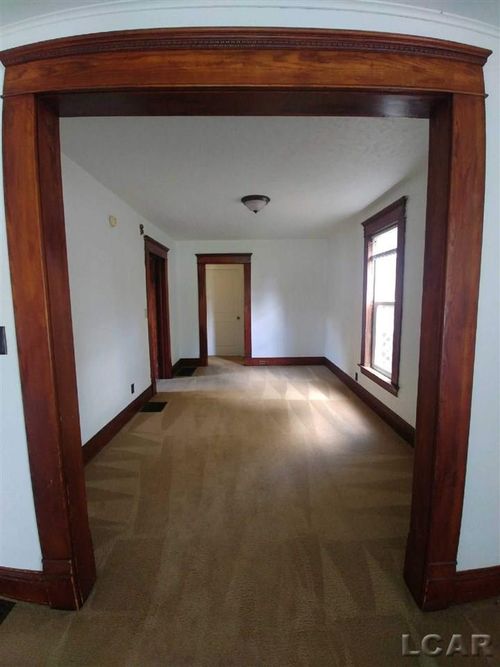 528 Company Street, Adrian, MI, 49221 | Card Image