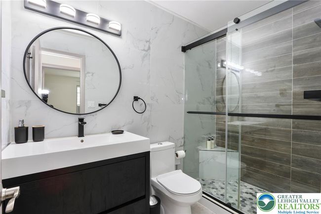 271 N Shore Dr, House other with 3 bedrooms, 3 bathrooms and null parking in Albrightsville PA | Image 24