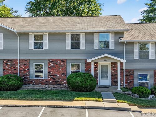 h-824 Highland Hill Ct, Saint Peters, MO, 63376-2677 | Card Image