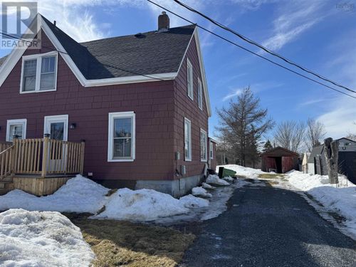 180 Rutherford Street, Stellarton, NS, B0K1S0 | Card Image