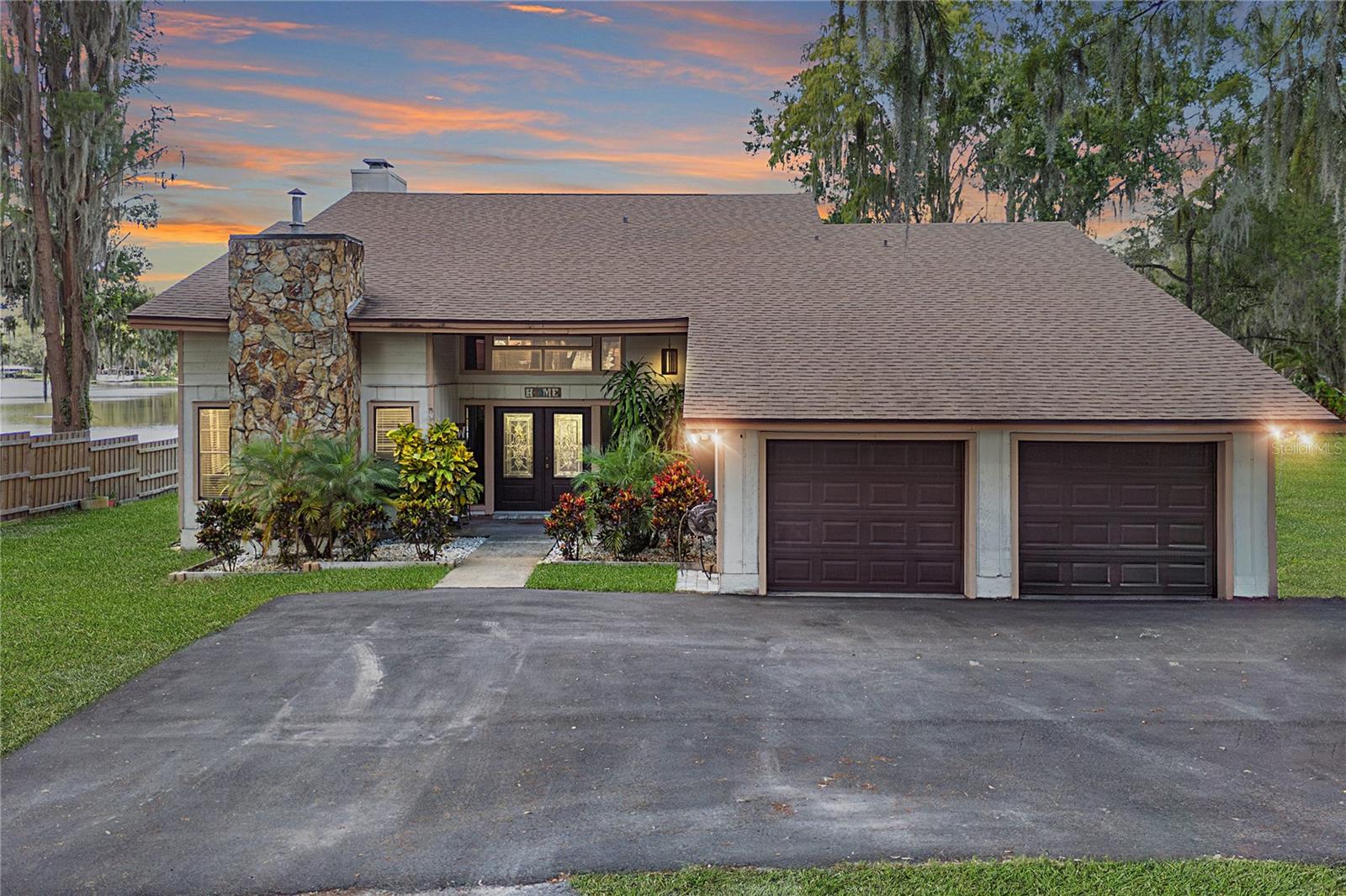 Moss Bend Ct, Lutz, FL 33558