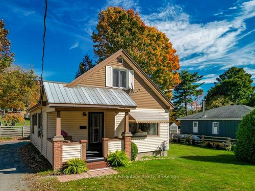 43 Hillcrest Ave, Parry Sound, ON, P2A1L5 | Card Image