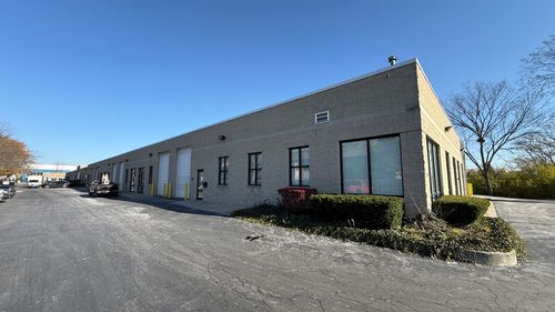 831-837-831 Oakton St, Elk Grove Village, IL, 60007-1918 | Card Image