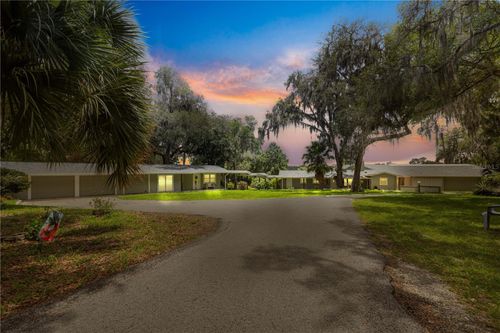 3000 Pine Grove Ln, Lady Lake, FL, 32159-3922 | Card Image