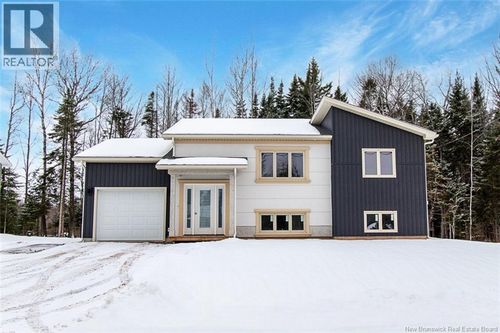 38 Miller Ave, Salisbury, NB, E4J2N1 | Card Image