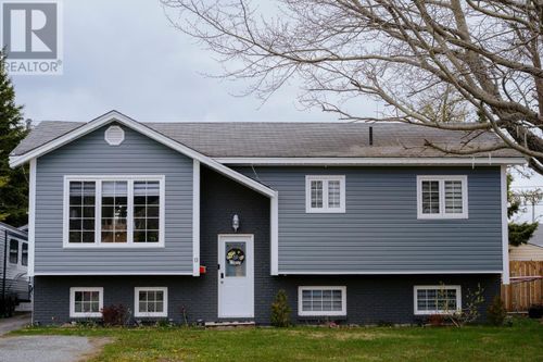 13 Lewington Pl, Gander, NL, A1V2M9 | Card Image