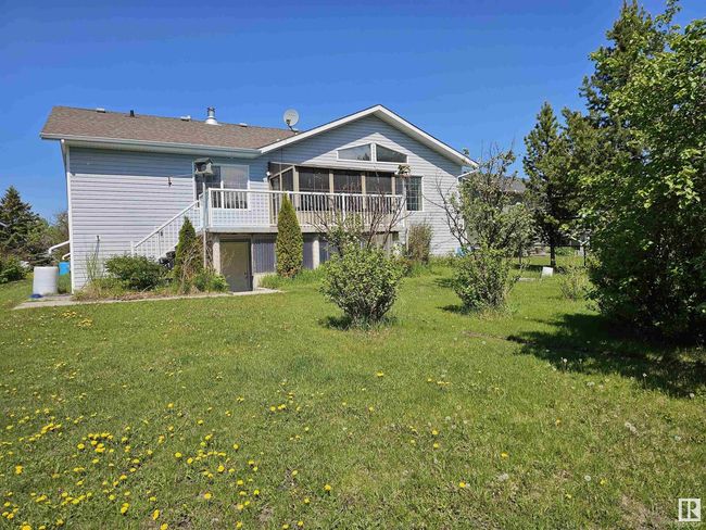 492 Stanley Close, House other with 5 bedrooms, 3 bathrooms and null parking in Spring Lake AB | Image 34