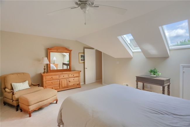 135 Linden Ct, Condo with 3 bedrooms, 3 bathrooms and 2 parking in Seven Fields PA | Image 40